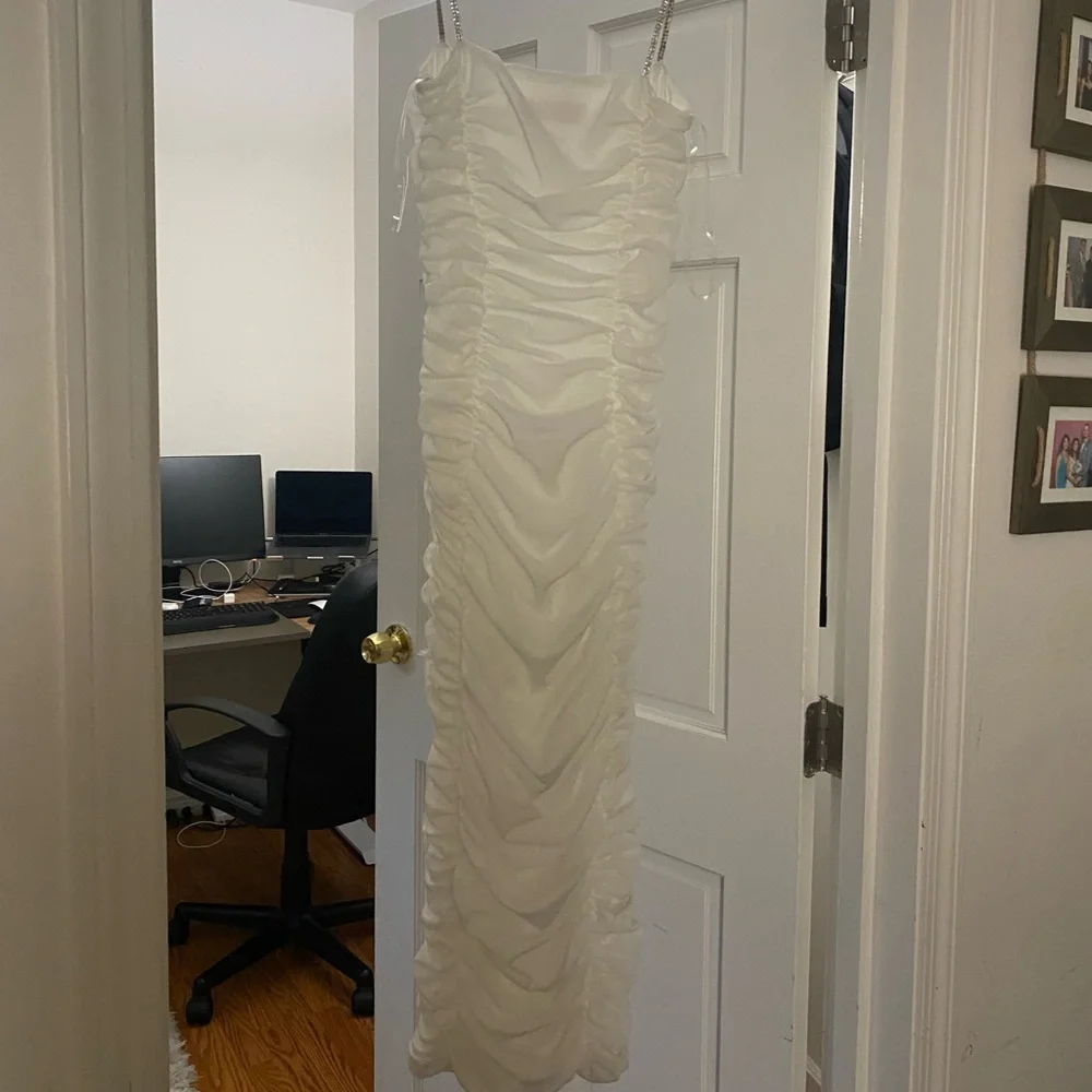 Mesh Ruched diamante strap midi dress - size small - Picture 4 of 8